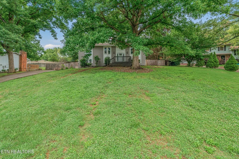 10005 Hempshire Dr, Knoxville, TN 37922