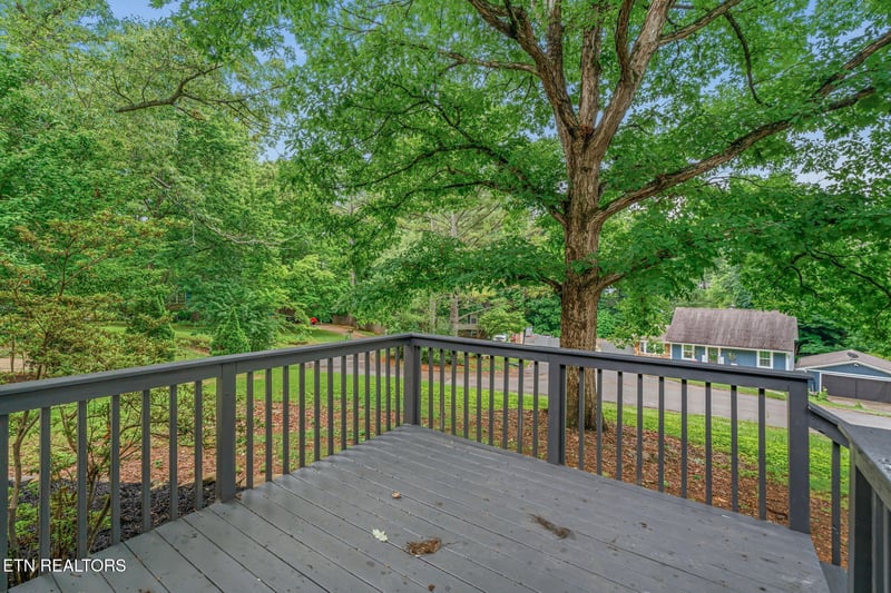 10005 Hempshire Dr, Knoxville, TN 37922