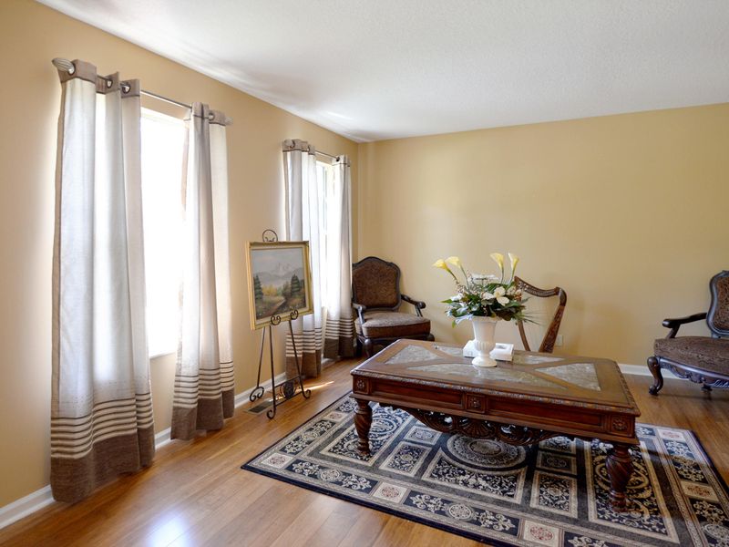 10006 Double Tree Rd, Knoxville, TN 37932