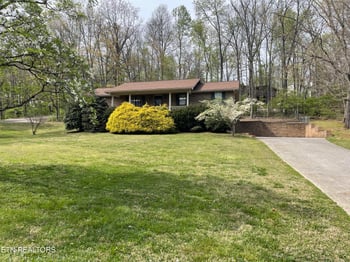 1001 Buckthorn Dr, Knoxville, TN 37912