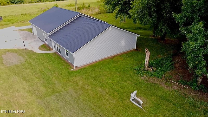 1001 County Road 350, Sweetwater, TN 37874