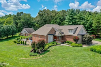 1001 Foxdale Dr, Maryville, TN 37803