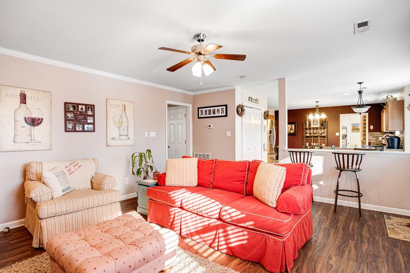 1001 Rolling Meadows Ln, Knoxville, TN 37932