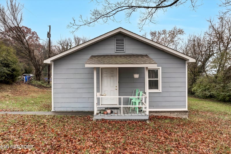 100102 Howard Ln, Oak Ridge, TN 37830