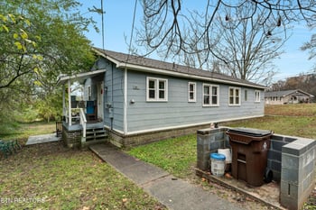 100102 Howard Ln, Oak Ridge, TN 37830