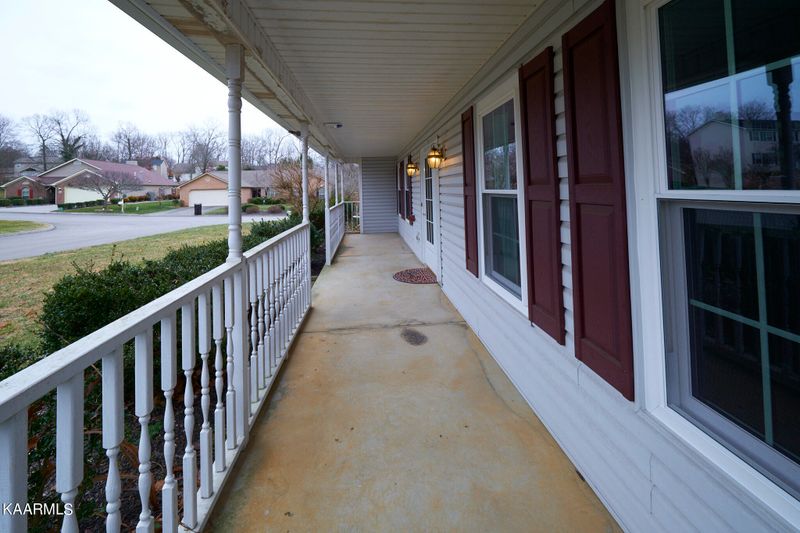 10013 Double Tree Rd, Knoxville, TN 37932