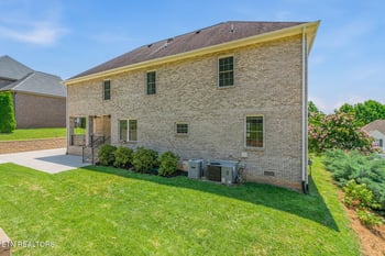 10019 Castleglen Ln, Knoxville, TN 37922