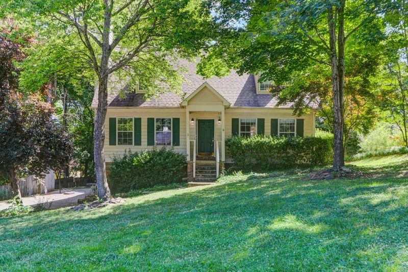 10019 Cedar Croft Cir, Knoxville, TN 37932