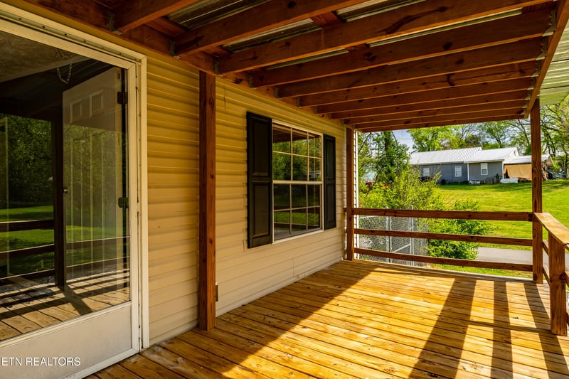 1002 Doll Ave, Maryville, TN 37801