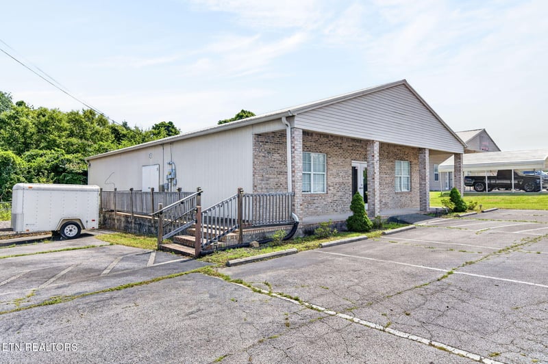 1003 Miller Ave, Crossville, TN 38555