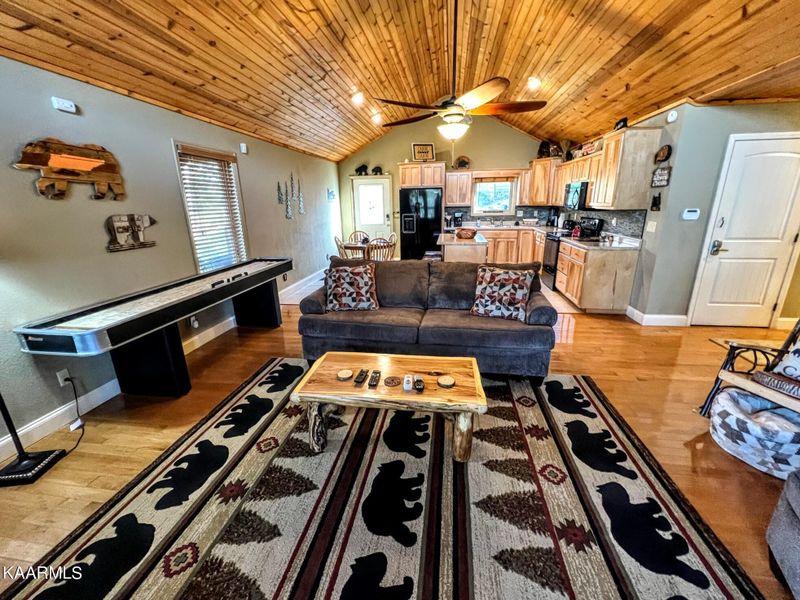 1003 Powder Springs Rd, Sevierville, TN 37876