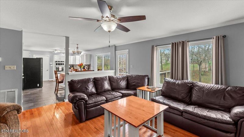 10036 Double Tree Rd, Knoxville, TN 37932