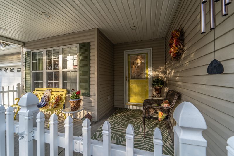 1004 Commanche Dr, Crossville, TN 38572