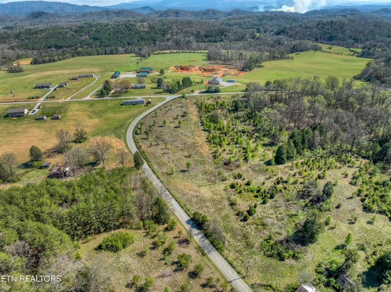 1004 Lee Shirley Rd, Maryville, TN 37801