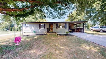 1004 Lincoln Dr, Madisonville, TN 37354