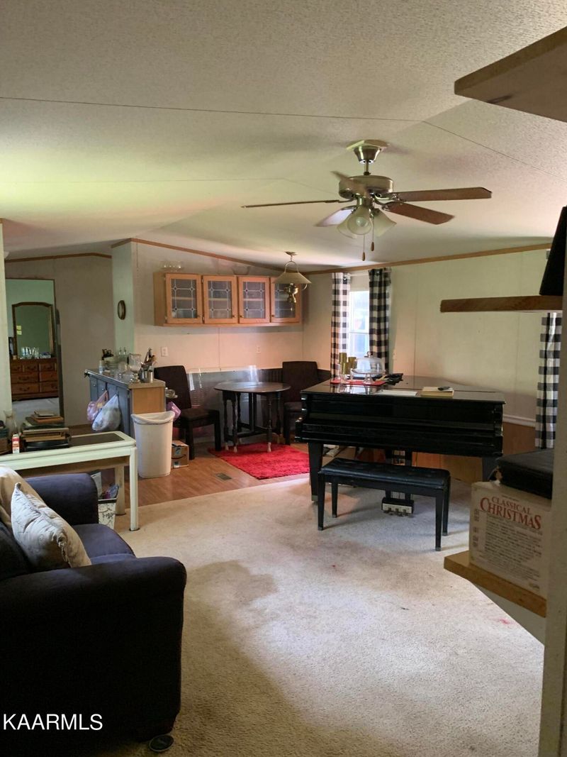 1004 Nance Ferry Rd, Blaine, TN 37709