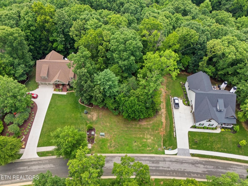 1004 Old Dogwood Tr, Loudon, TN 37774