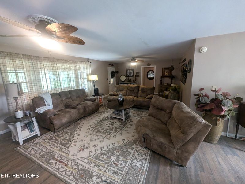 1005 Monroe St, Sweetwater, TN 37874