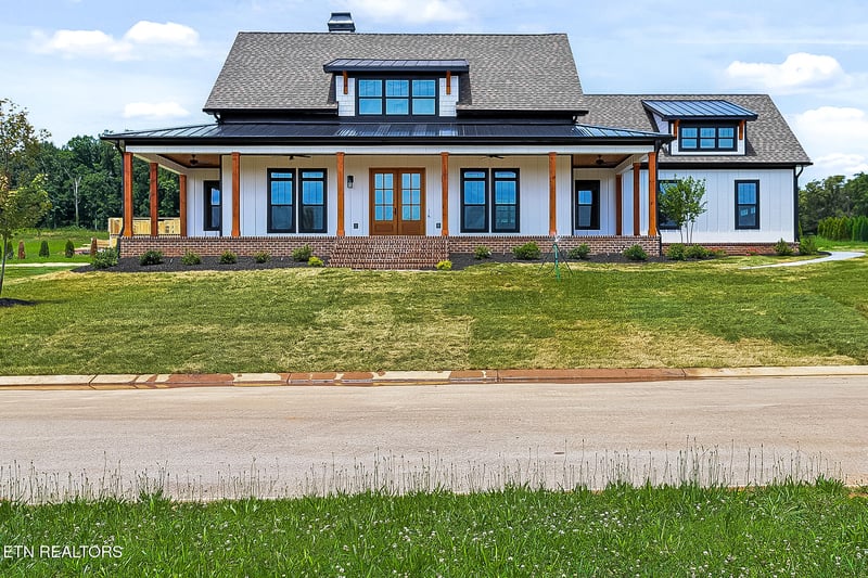 1005 Sophie Dr, Greenback, TN 37742