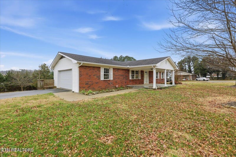 10050 Rutledge Pike, Corryton, TN 37721