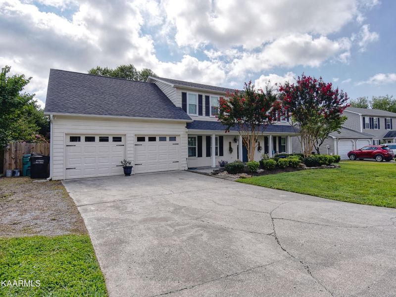 10054 Double Tree Rd, Knoxville, TN 37932