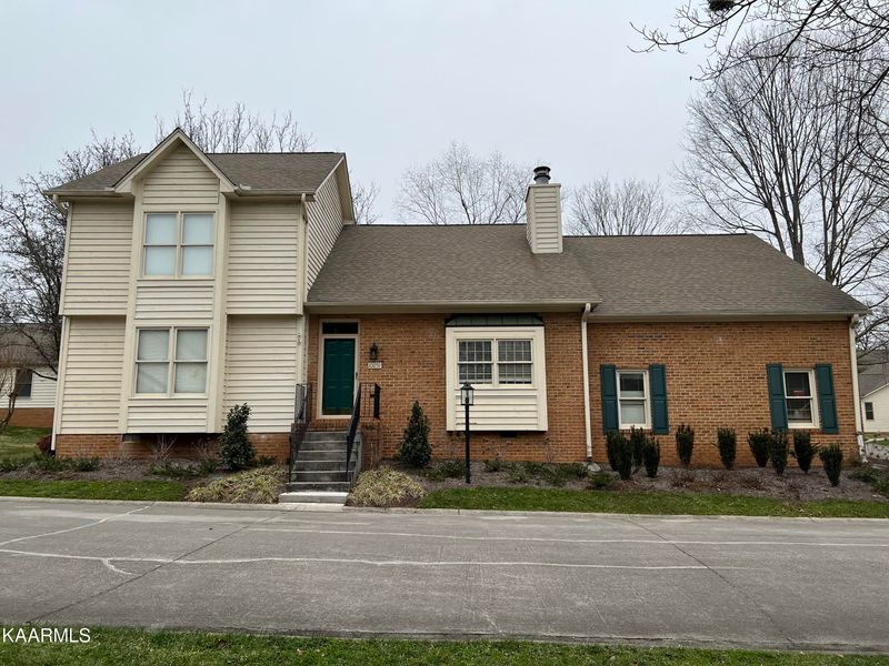 10059 Mccormick Pl, Knoxville, TN 37923