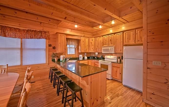 1006 Black Bear Cub Way, Sevierville, TN 37876