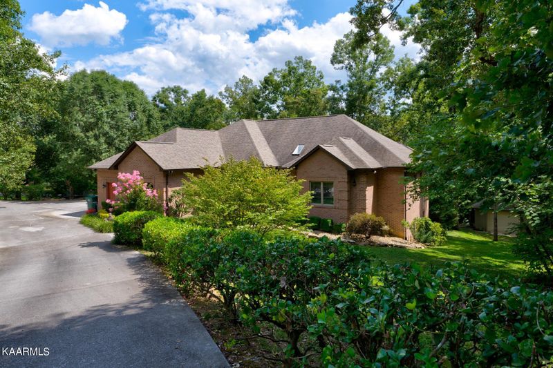 1006 Boardly Hills Blvd, Sevierville, TN 37876