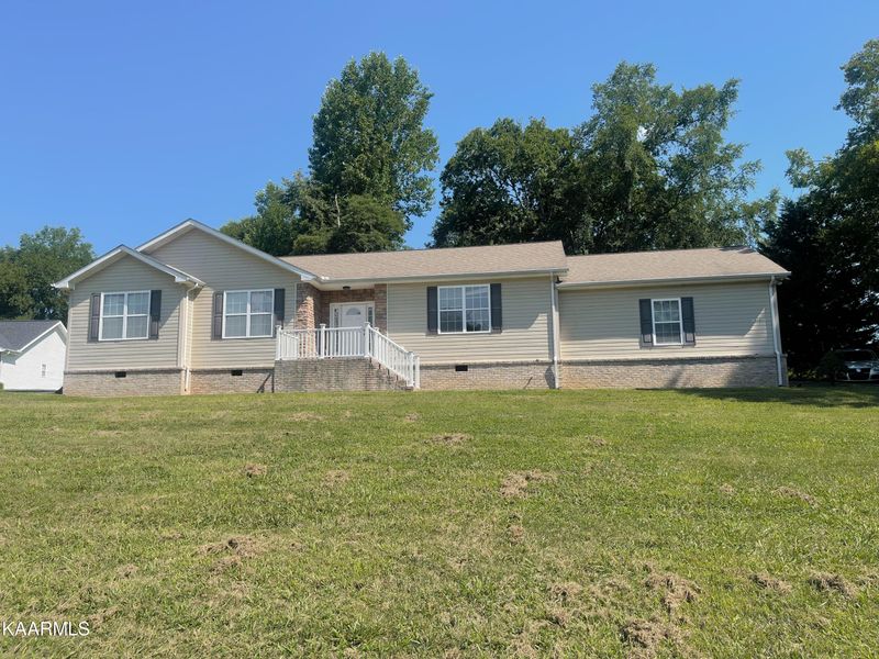 1006 Chris Dale Dr, Seymour, TN 37865