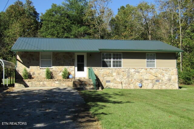 1006 Hopi Dr, Crossville, TN 38572