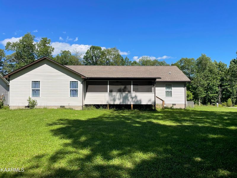 1006 Katta Dr, Crossville, TN 38572