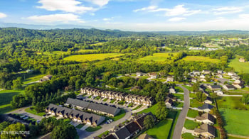 1006 Stones Throw Ln, Sevierville, TN 37876
