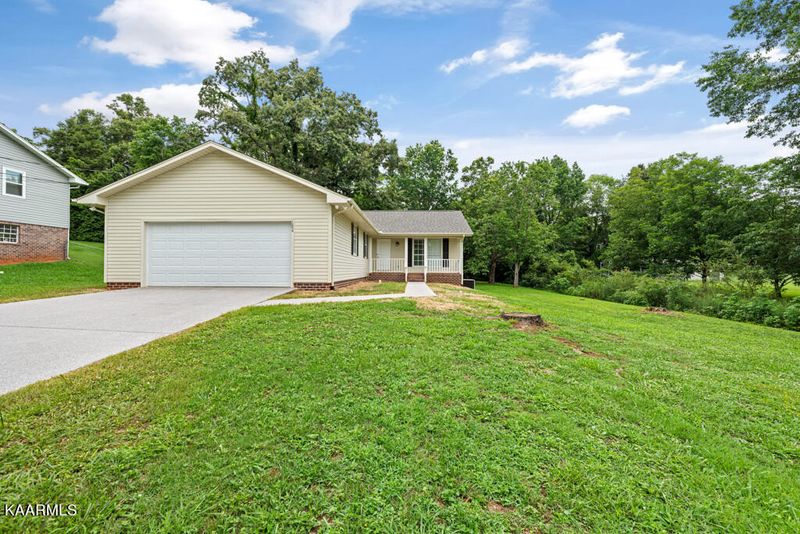 1006 Windemere Cir, Maryville, TN 37804