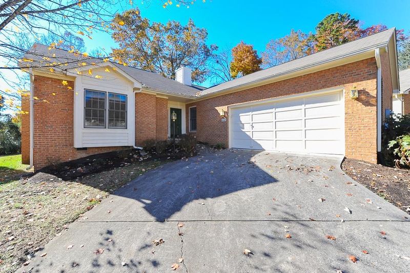 10062 Mccormick Pl, Knoxville, TN 37923