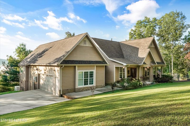 1007 Green Ridge Tr, Harriman, TN 37748