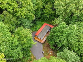 1007 Old Cades Cove Rd, Townsend, TN 37882