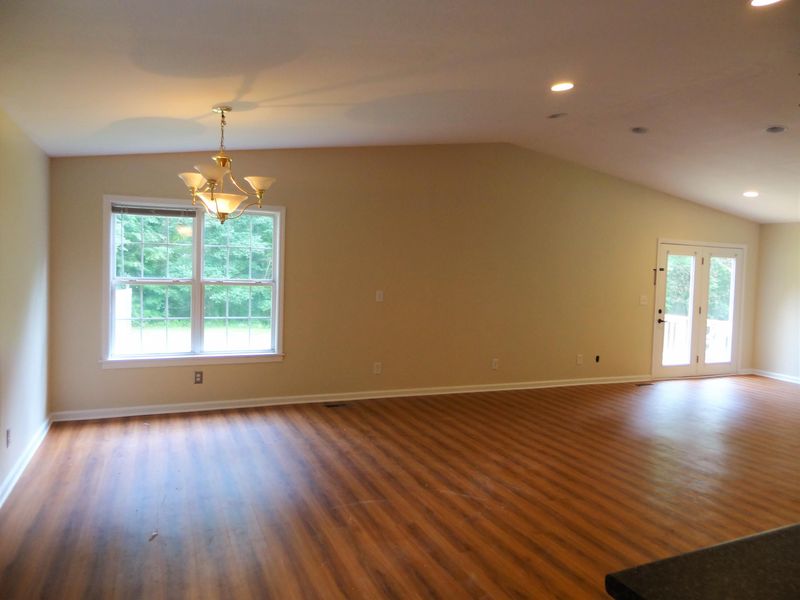 1008 Ewa Dr, Crossville, TN 38572
