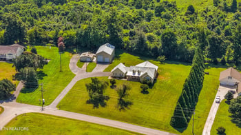 1008 Holston River Dr, Rutledge, TN 37861