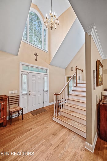 1008 Meridian Rd, Crossville, TN 38555