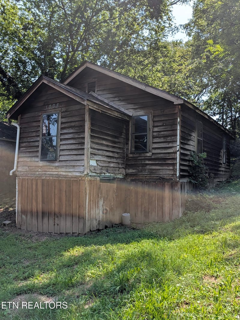 1008 Mynders Ave, Maryville, TN 37801
