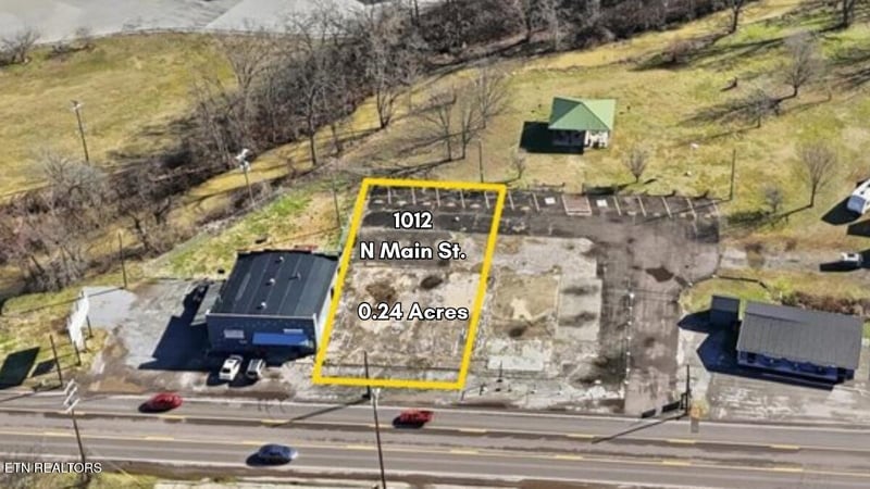 1008 N Main St, Sweetwater, TN 37874