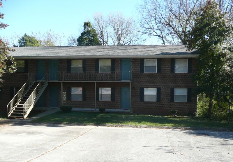 1008 W Parkway Ave, Knoxville, TN 37912