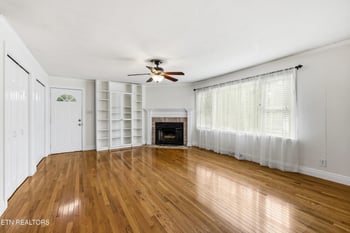 1009 Bardill Ln, Knoxville, TN 37919
