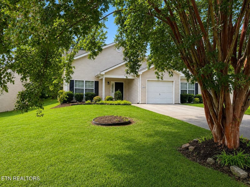 1009 Brittany Deanne Ln, Knoxville, TN 37934