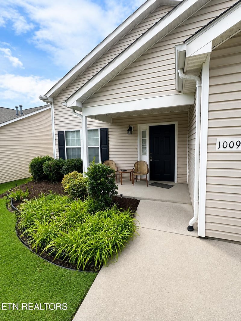 1009 Brittany Deanne Ln, Knoxville, TN 37934