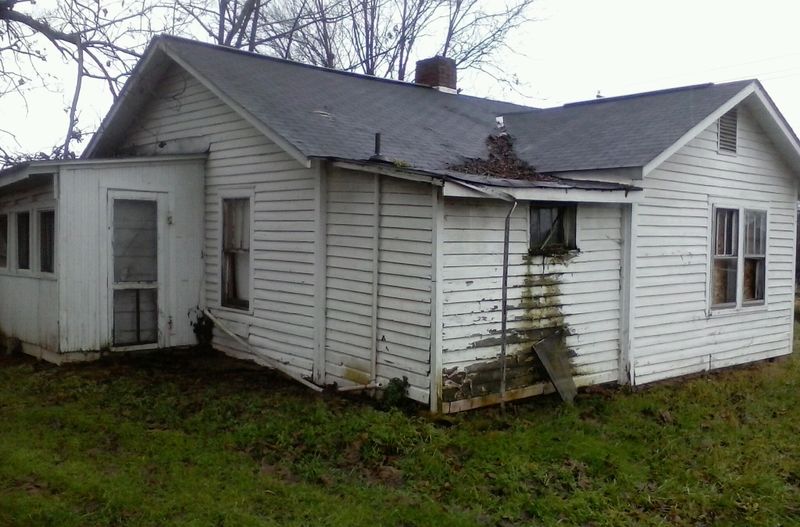 1009 Broad St, Sweetwater, TN 37874