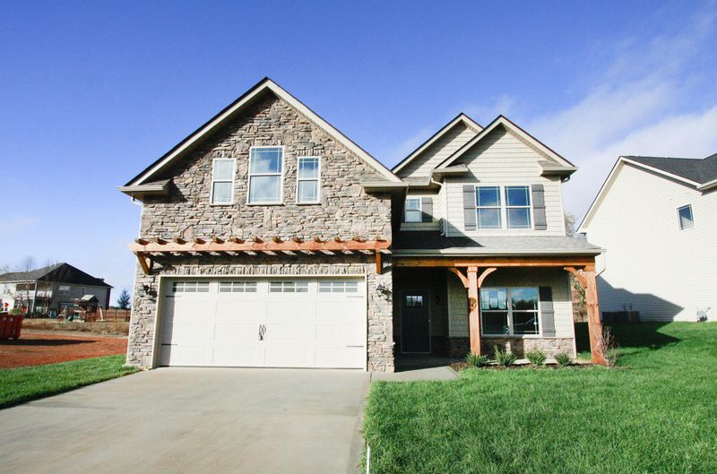 1009 Letsinger Cove Ln, Knoxville, TN 37932