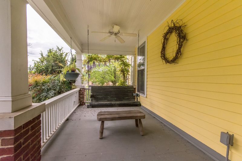 1009 Olive Rd, Knoxville, TN 37934