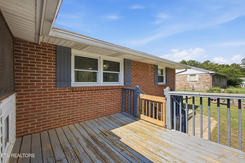 1009 Patton Ferry Rd, Kingston, TN 37763