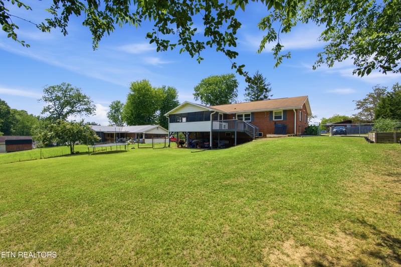 1009 Patton Ferry Rd, Kingston, TN 37763